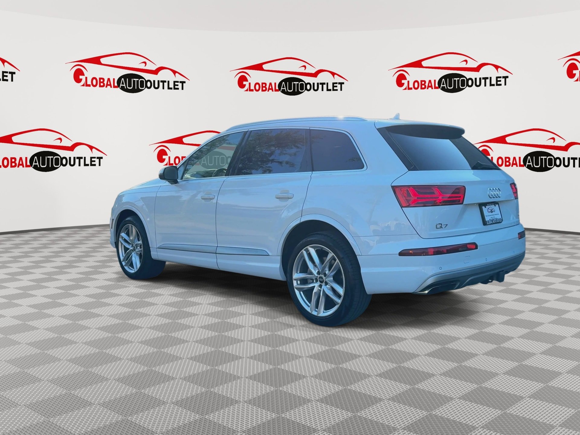 Used 2018 Audi Q7 3.0T Prestige AWD/4WD image 6