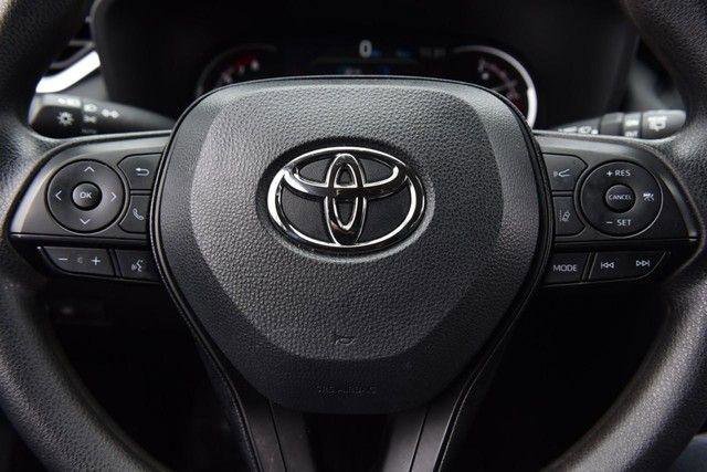 Used 2025 Toyota RAV4 XLE image 18