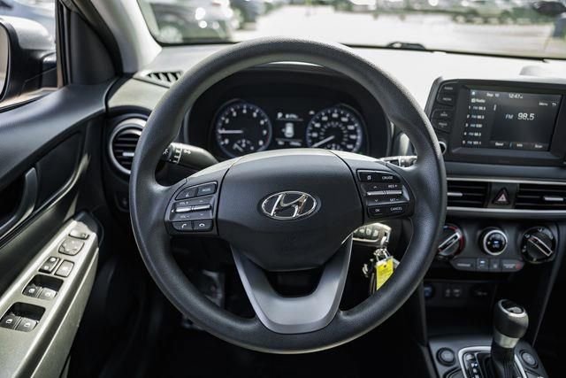 Used 2021 Hyundai Kona SE w/ Cargo Package image 25