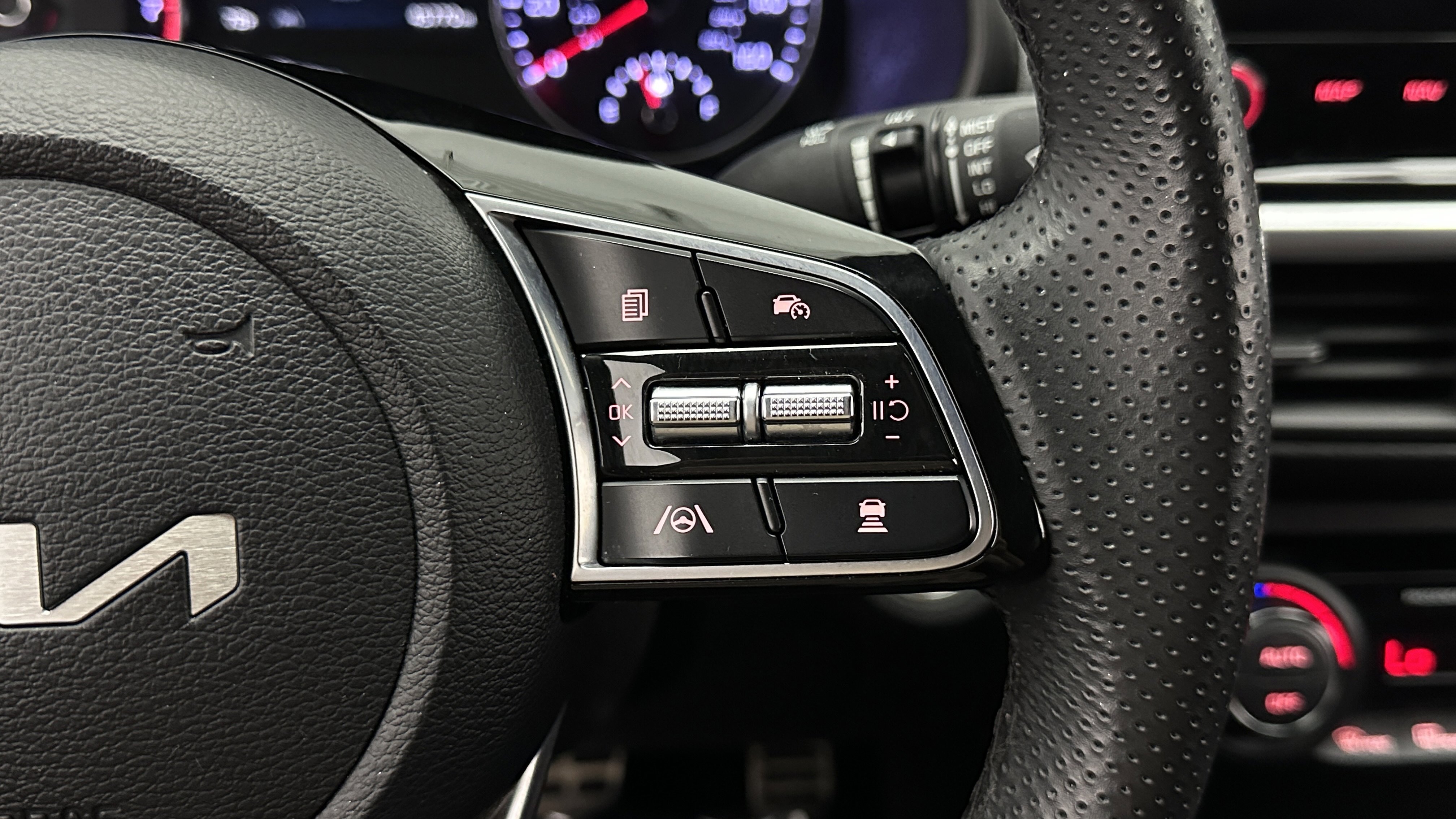 Used 2023 Kia Forte GT-Line w/ GT-Line Technology Package FWD image 22