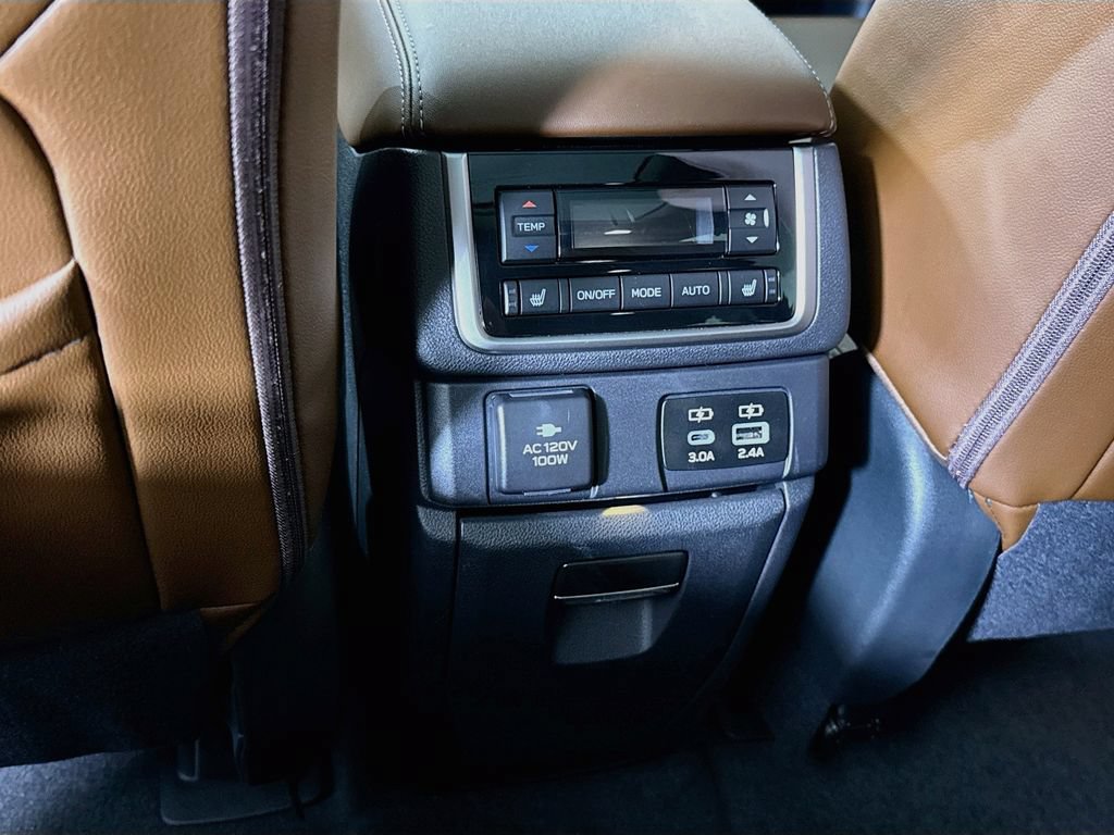 Used 2025 Subaru Ascent Touring AWD/4WD image 31