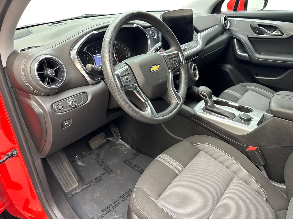 Used 2025 Chevrolet Blazer LT FWD image 49