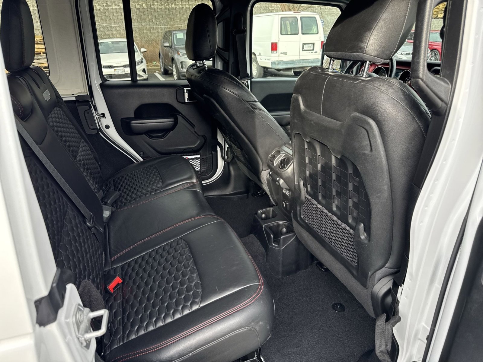 Used 2020 Jeep Wrangler Unlimited Rubicon image 32