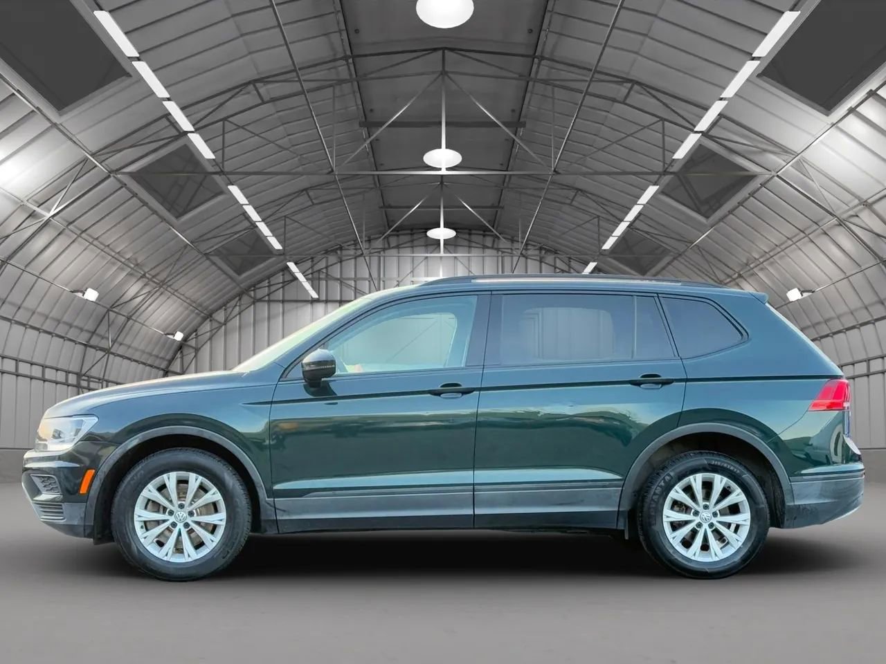 Used 2018 Volkswagen Tiguan S w/ 3rd Row Seat Package image 4