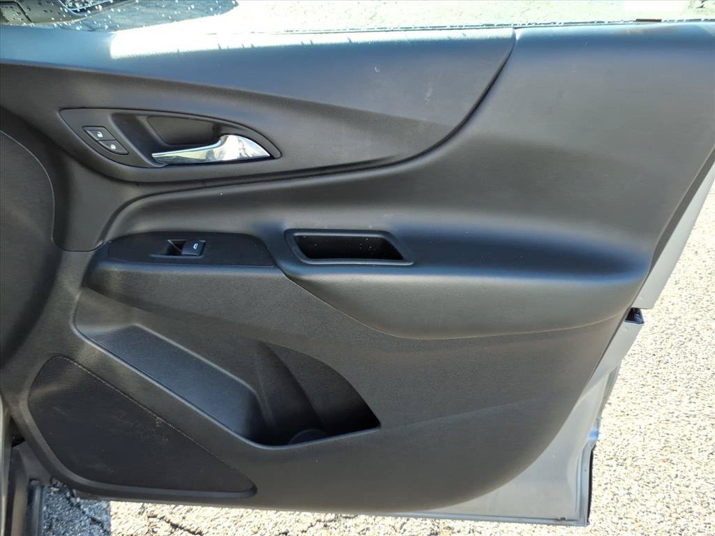 Used 2024 Chevrolet Equinox LT FWD image 14