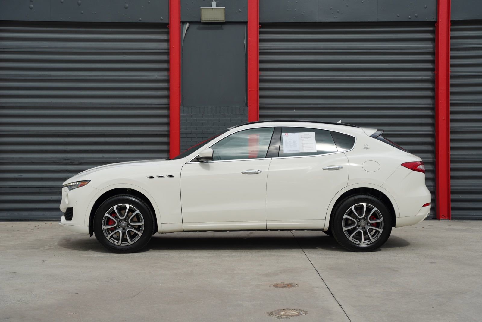 Used 2019 Maserati Levante image 7