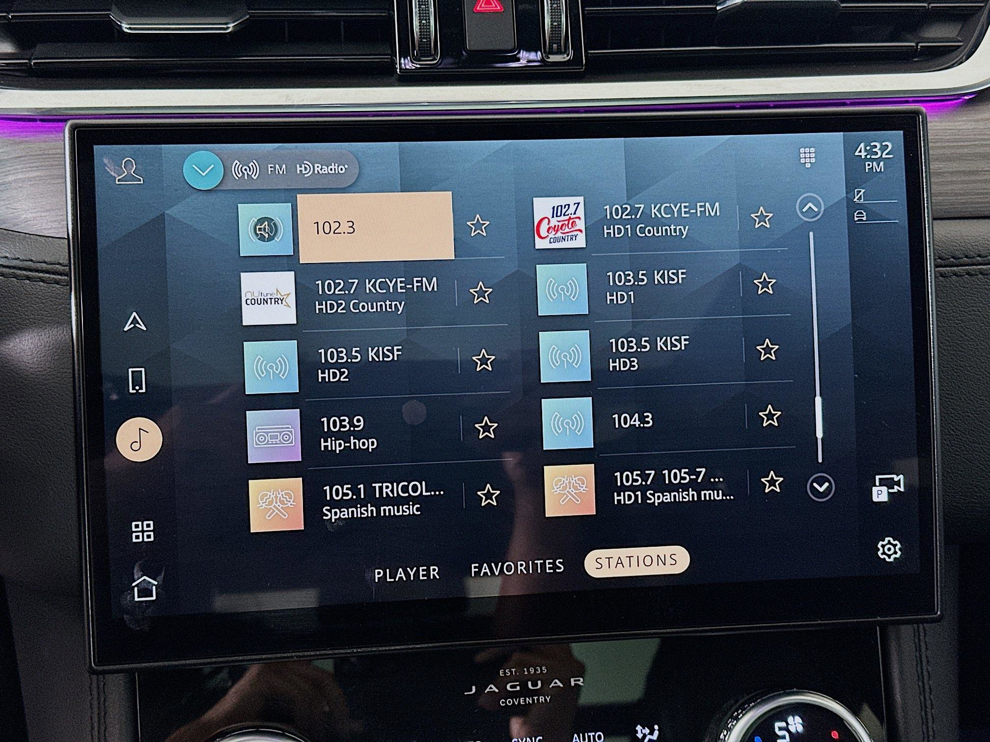 Used 2023 Jaguar F-PACE S image 21