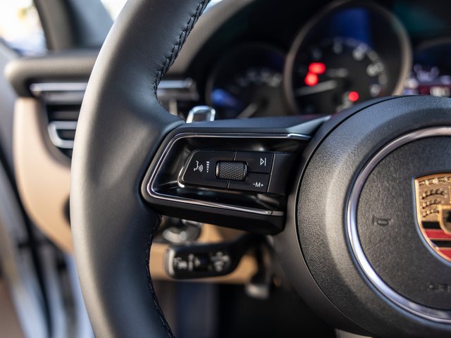 New 2026 Porsche Macan image 43