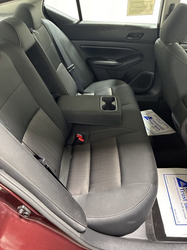 Used 2024 Nissan Altima 2.5 SV image 23