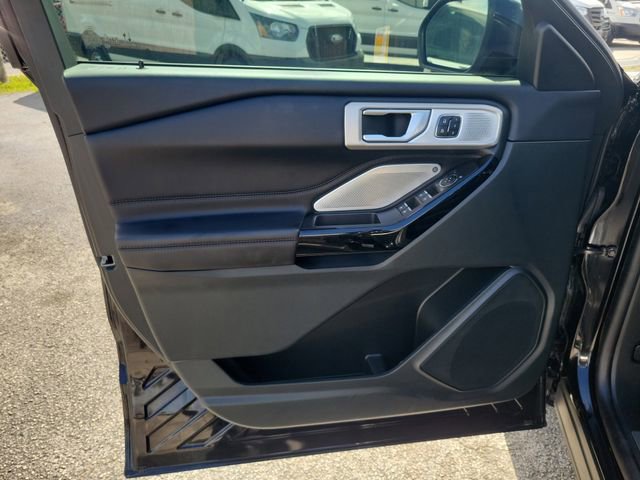 Certified 2023 Ford Explorer Platinum w/ Technology Package image 14