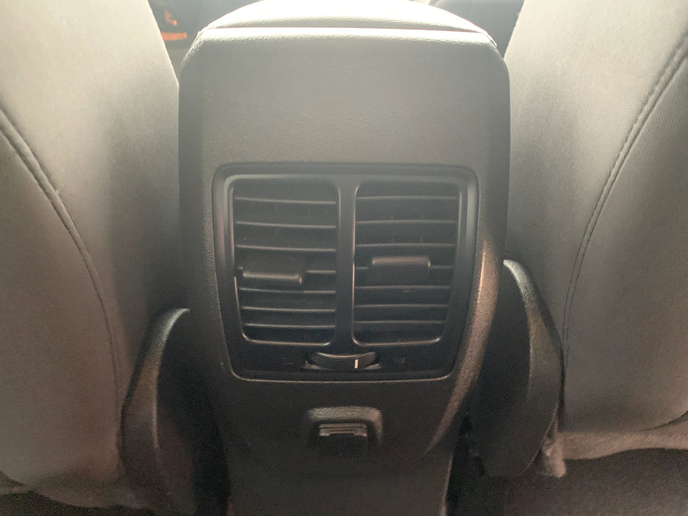 Used 2018 Ford Escape SE w/ SE Sync 3 Package image 32