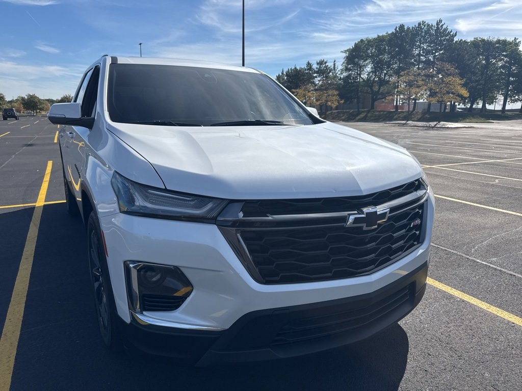 Used 2023 Chevrolet Traverse RS