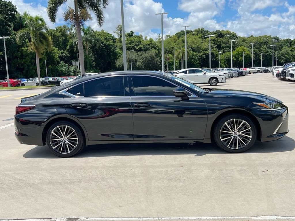 Certified 2025 Lexus ES 350 w/ Premium Package FWD image 8