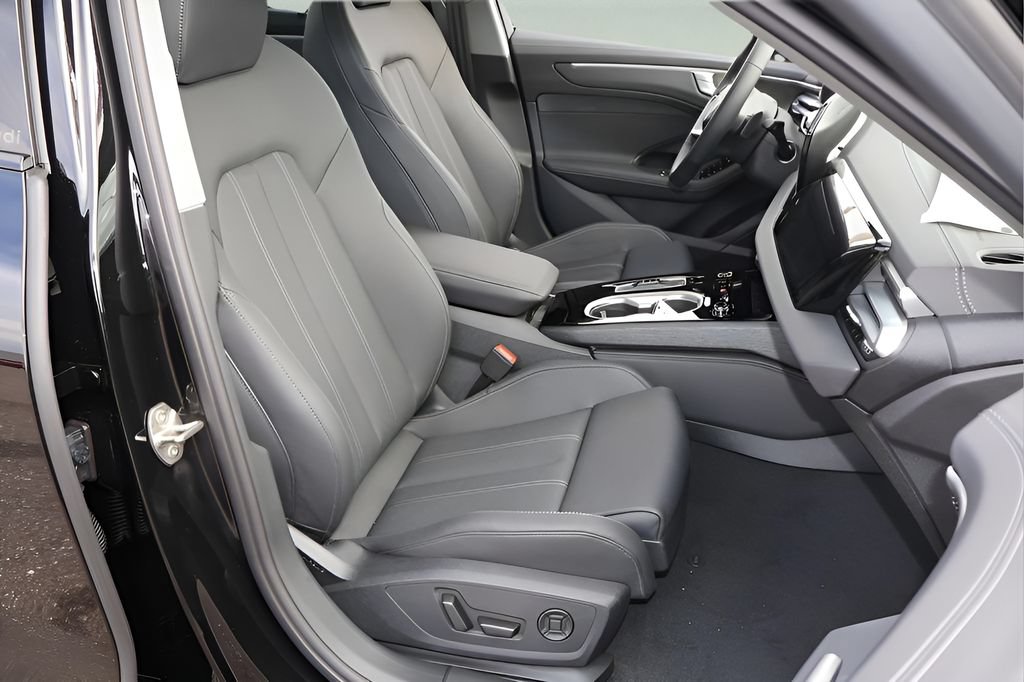 New 2026 Audi A6 Premium Plus AWD/4WD image 17