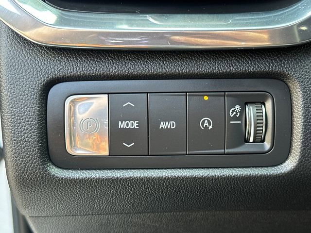 Used 2024 GMC Acadia Elevation AWD/4WD image 30