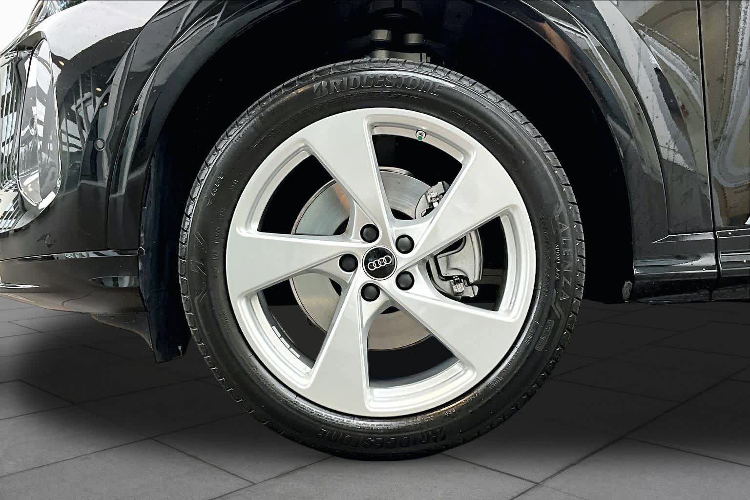 Certified 2025 Audi Q5 Premium Plus AWD/4WD image 11
