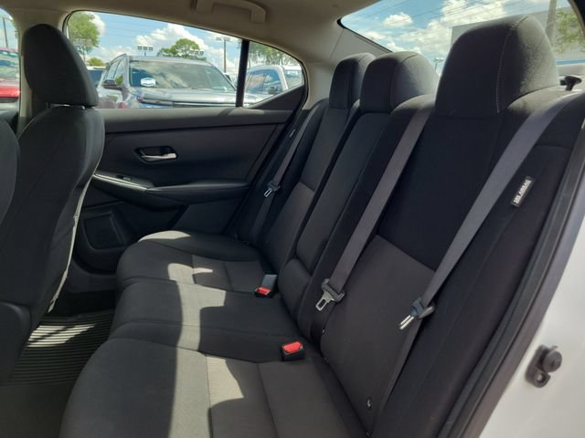 Used 2022 Nissan Sentra SV FWD image 13