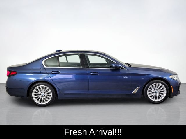 Used 2021 BMW 530i xDrive w/ Convenience Package AWD/4WD image 2