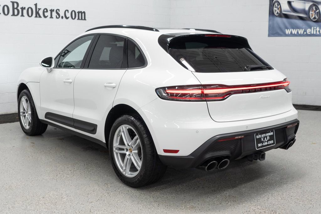 Used 2023 Porsche Macan image 6