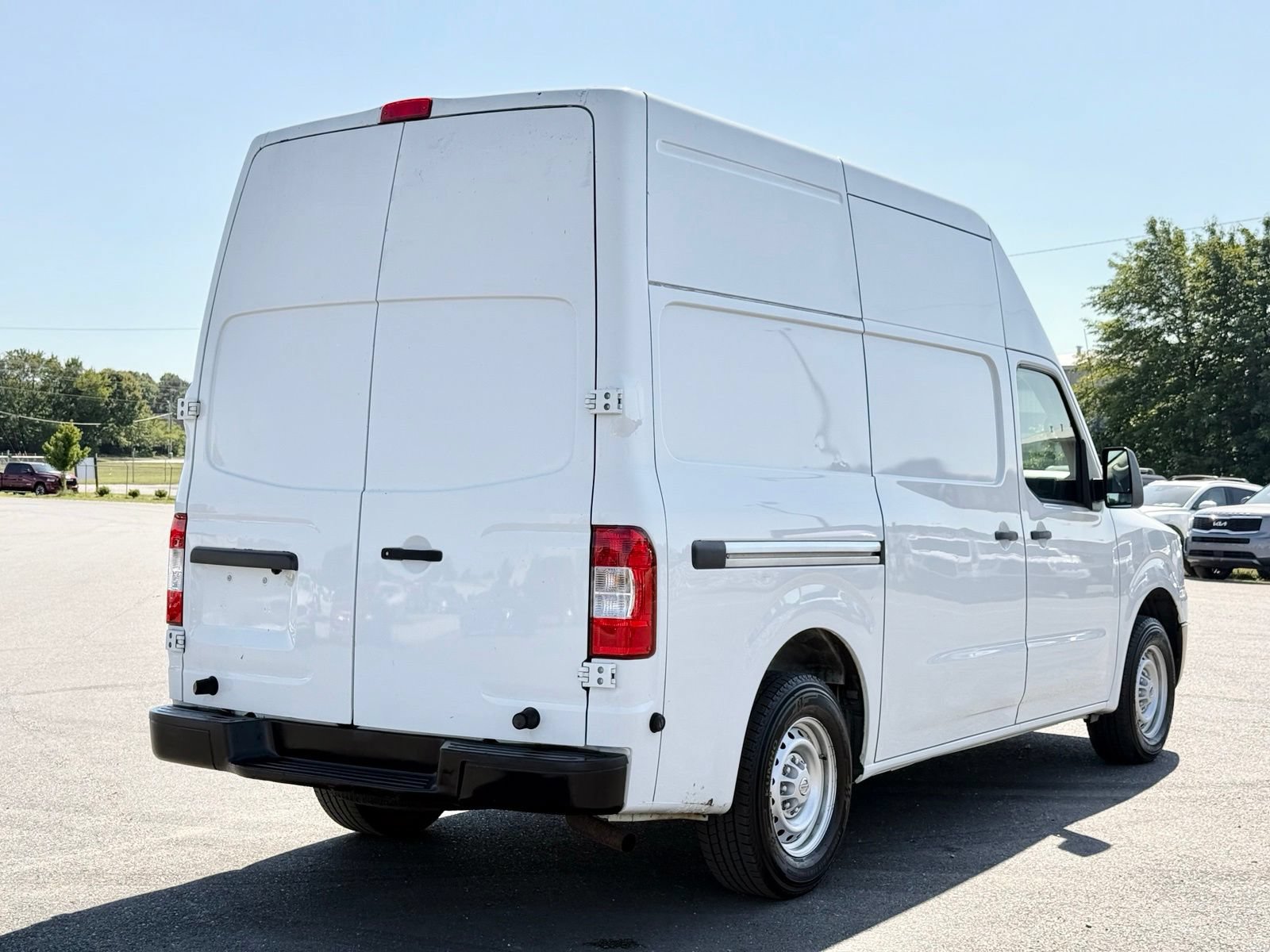 Used 2017 Nissan NV 2500 S w/ Power Basic Package RWD image 7