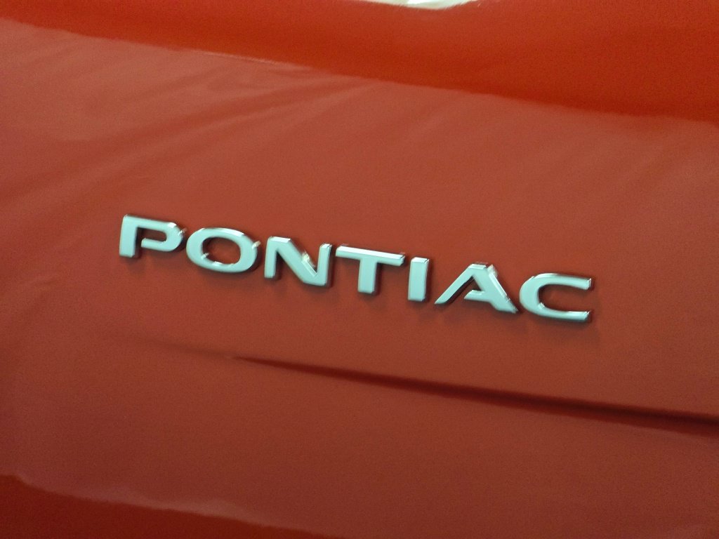 Used 2009 Pontiac Solstice GXP w/ Club Sport Package RWD image 42
