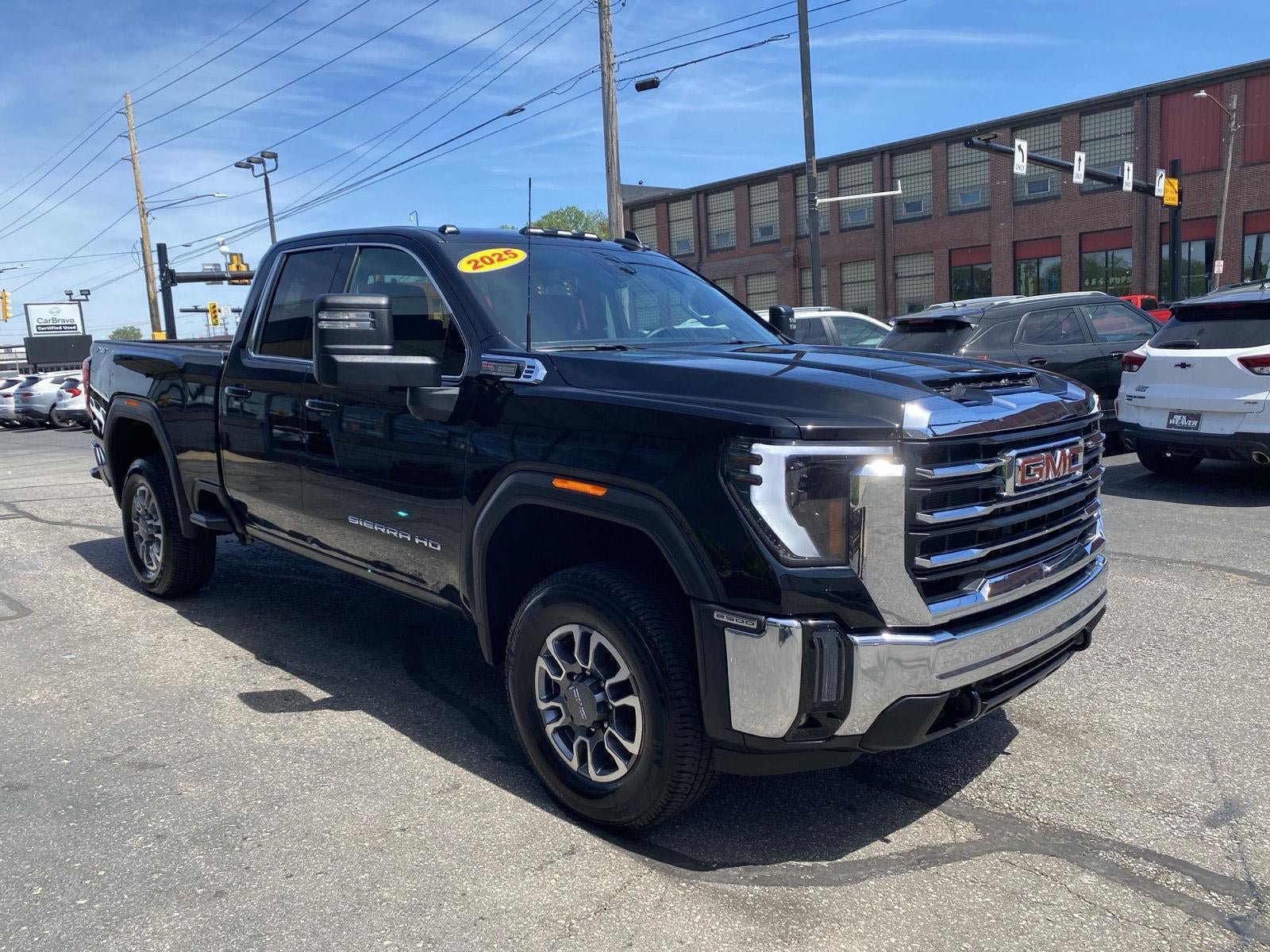 Certified 2025 GMC Sierra 2500 SLE AWD/4WD image 9
