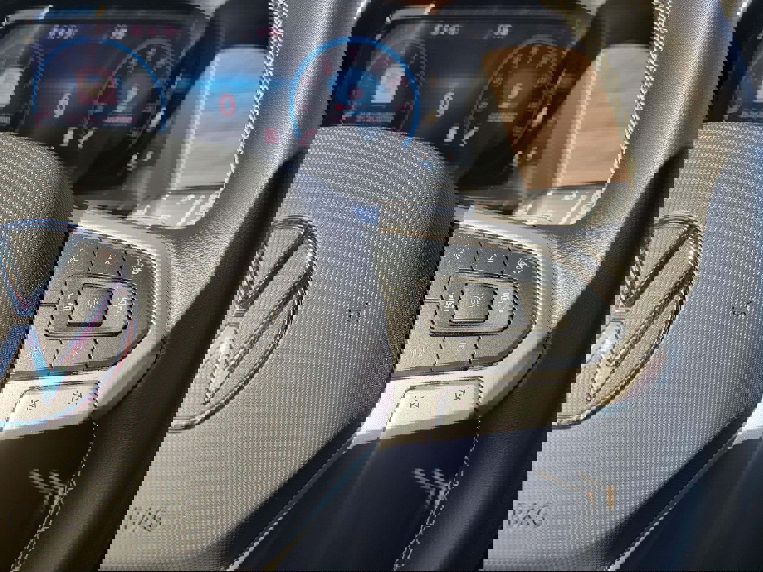 Used 2024 Volkswagen Atlas SEL image 16