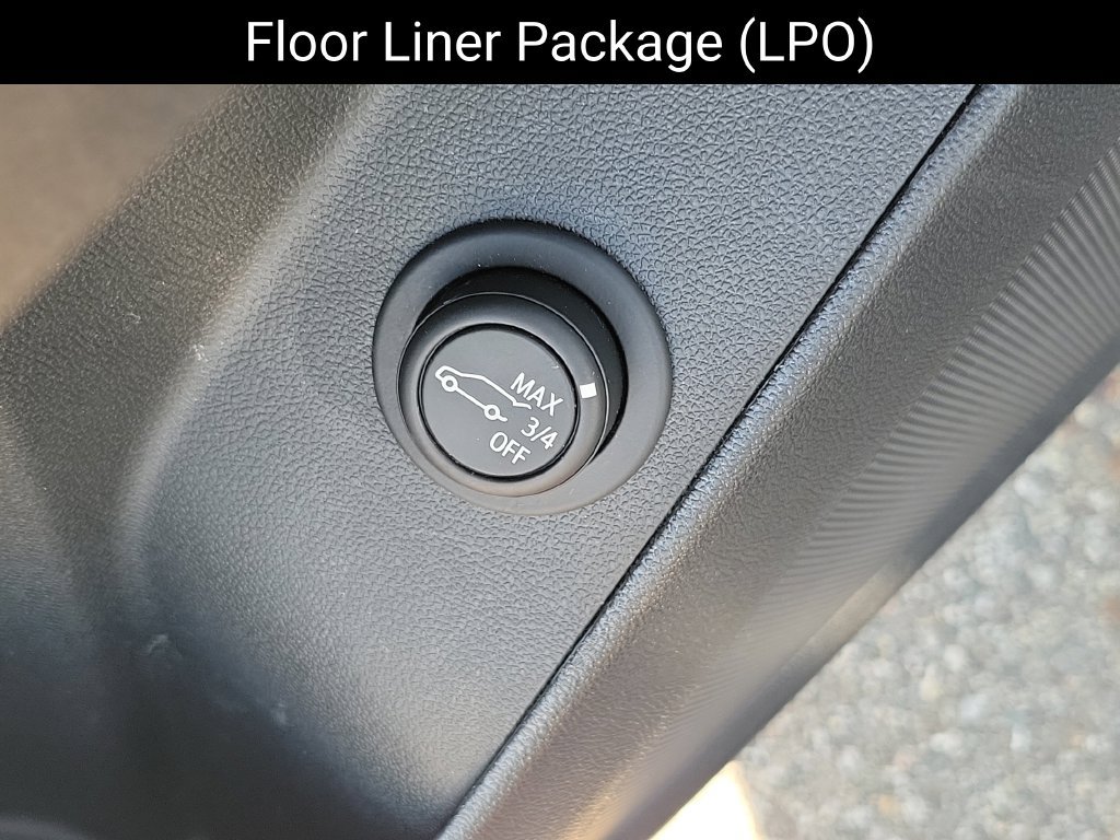 Used 2024 Chevrolet Equinox LT w/ LPO, Floor Liner Package FWD image 12