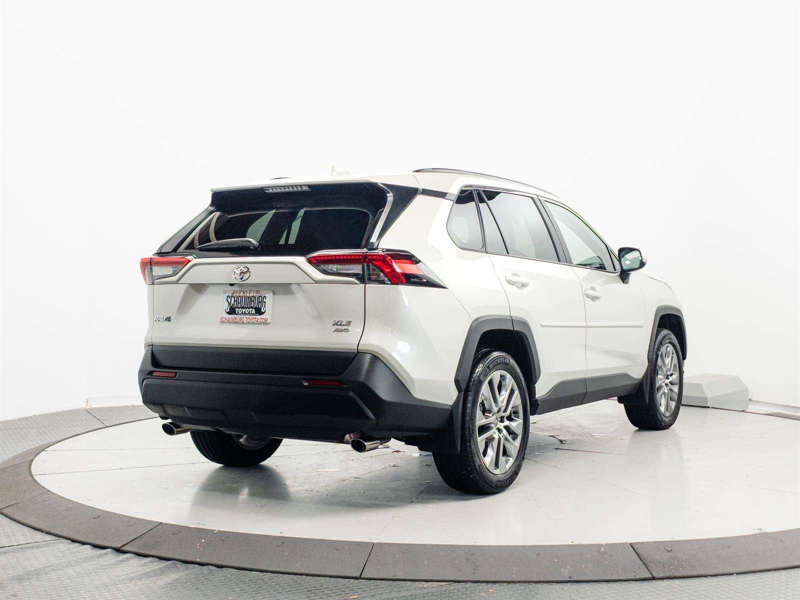 Certified 2022 Toyota RAV4 XLE Premium AWD/4WD image 14