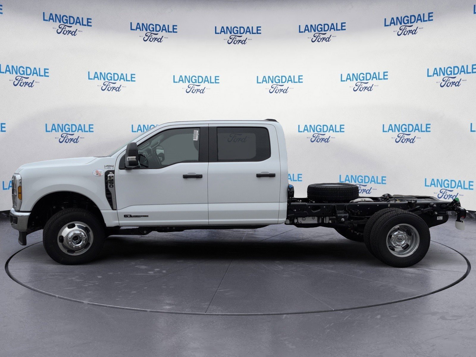 New 2026 Ford F350 XL w/ XL Chrome Package image 10