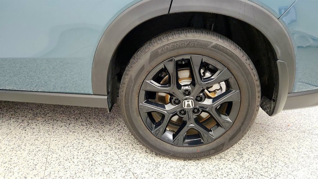 Used 2024 Honda HR-V Sport image 9