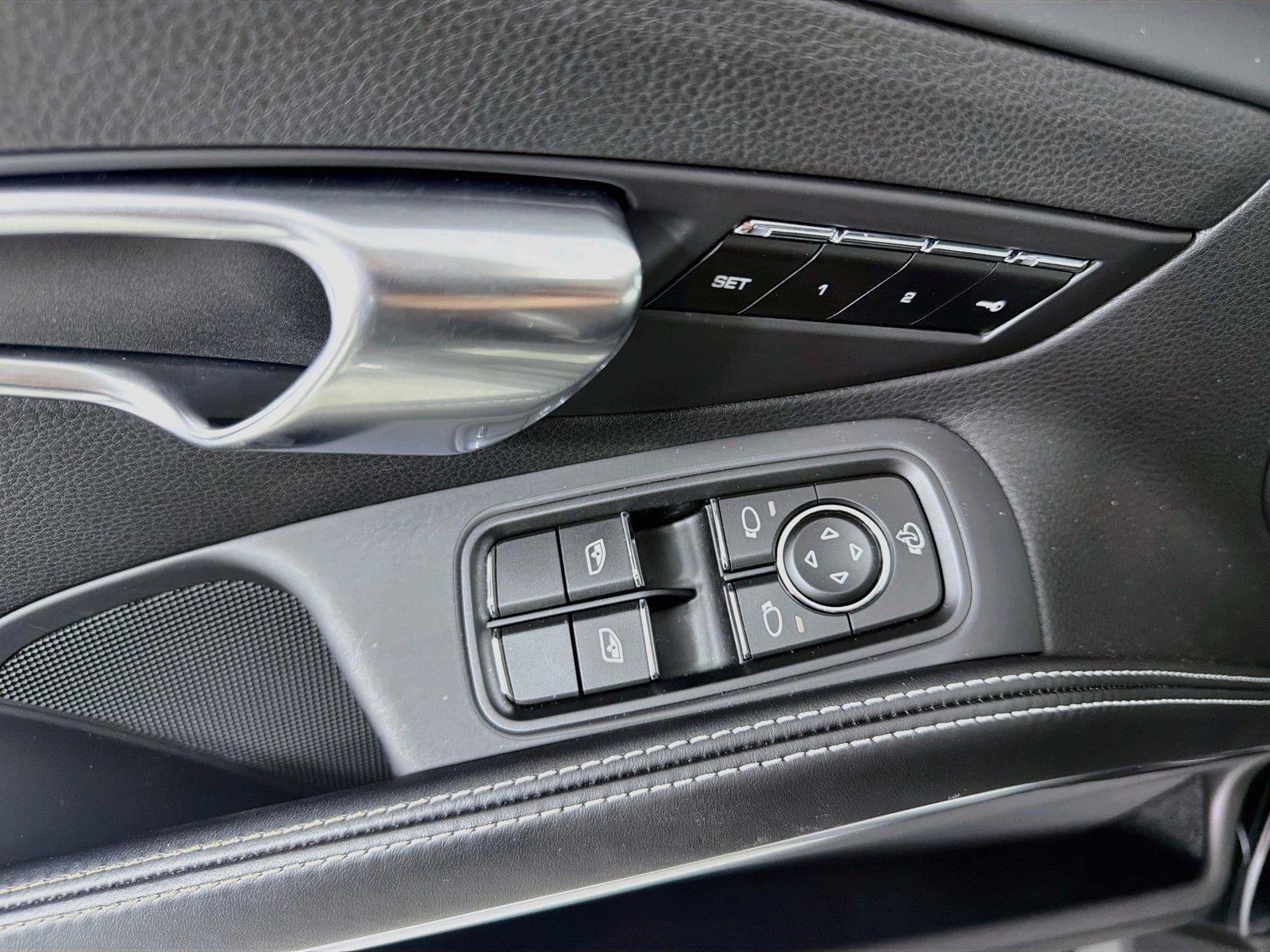 Certified 2024 Porsche 718 Cayman RWD image 7