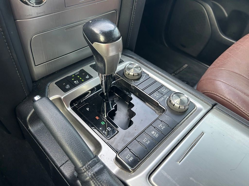 Used 2019 Toyota Land Cruiser AWD/4WD image 32