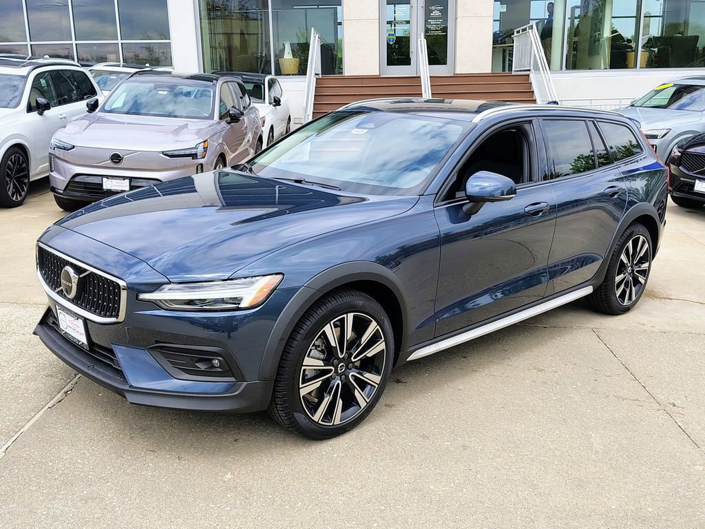New 2026 Volvo XC60 B5 Ultra w/ Climate Package AWD/4WD image 5