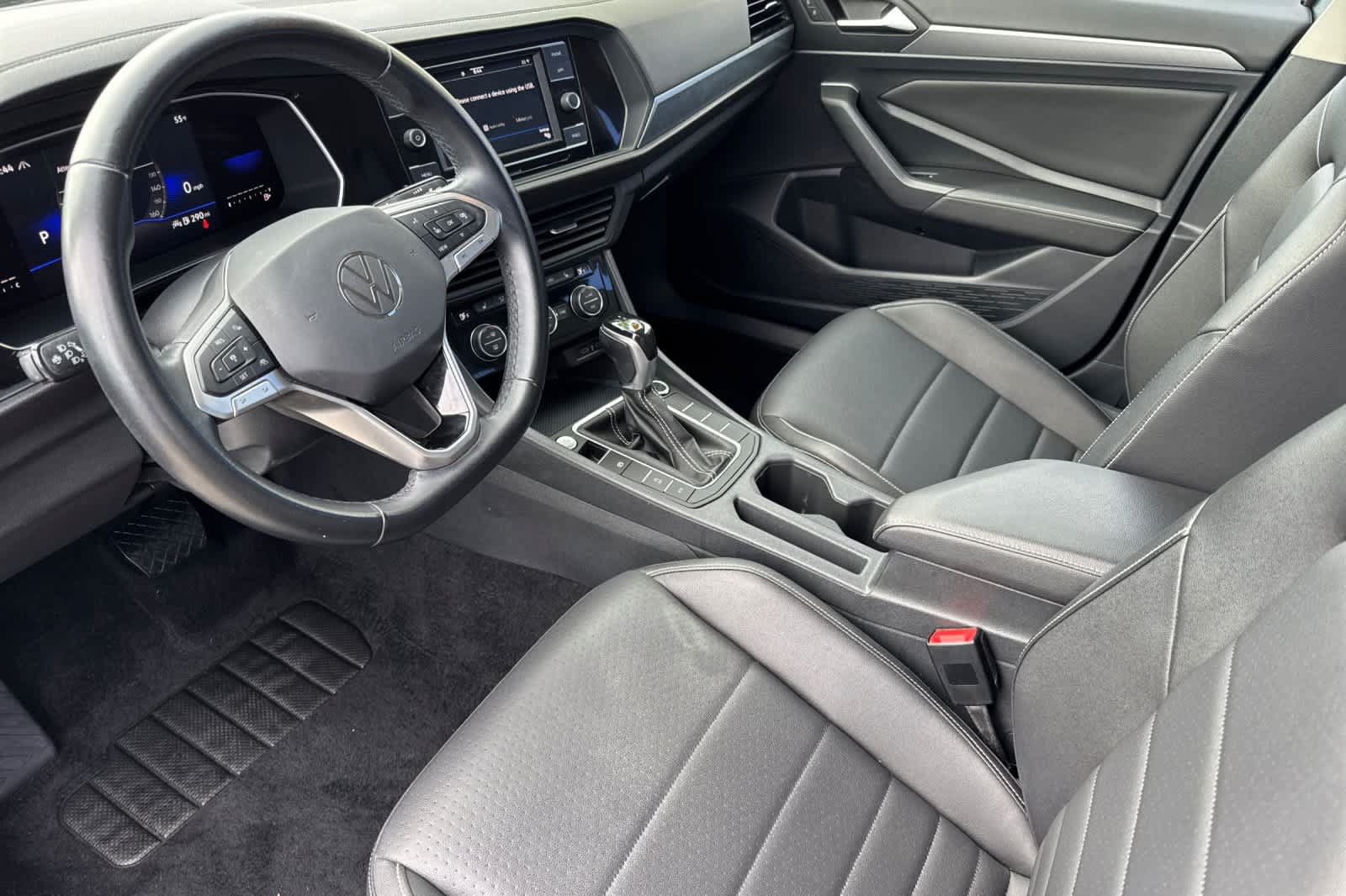 Used 2022 Volkswagen Jetta SE FWD image 10
