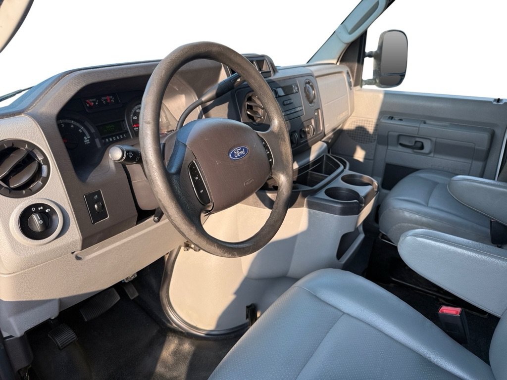 Used 2019 Ford E-350 and Econoline 350 Super Duty w/ Power Windows & Locks Group RWD image 12