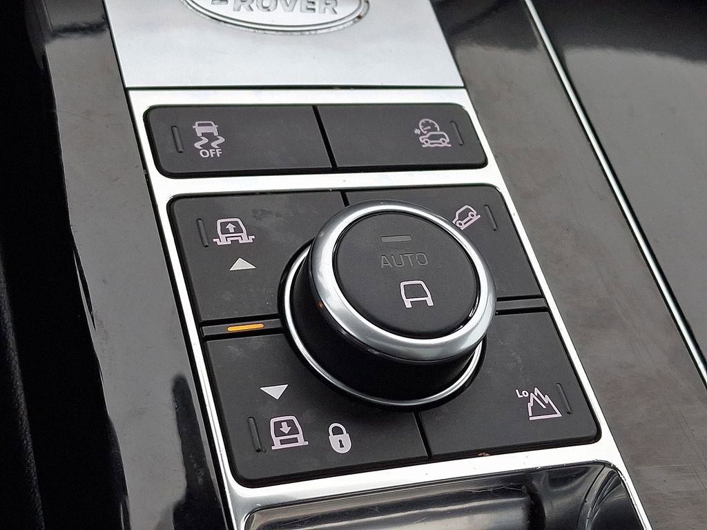 Used 2019 Land Rover Range Rover Supercharged image 28