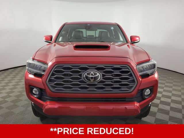 Used 2022 Toyota Tacoma TRD Sport w/ TRD Premium Sport Package AWD/4WD image 2