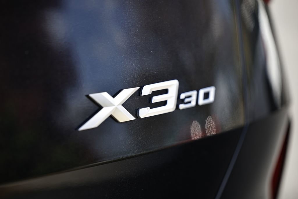 Certified 2025 BMW X3 xDrive30i w/ Premium Package image 10