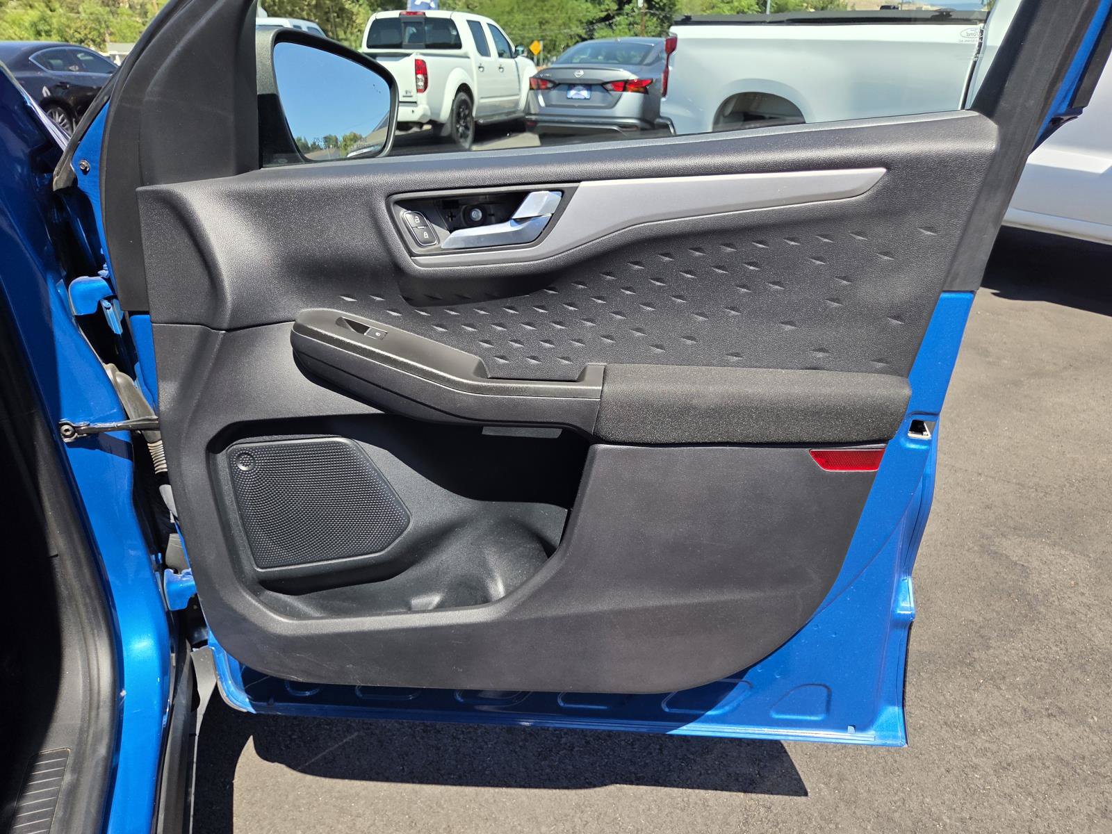 Used 2020 Ford Escape SE FWD image 22