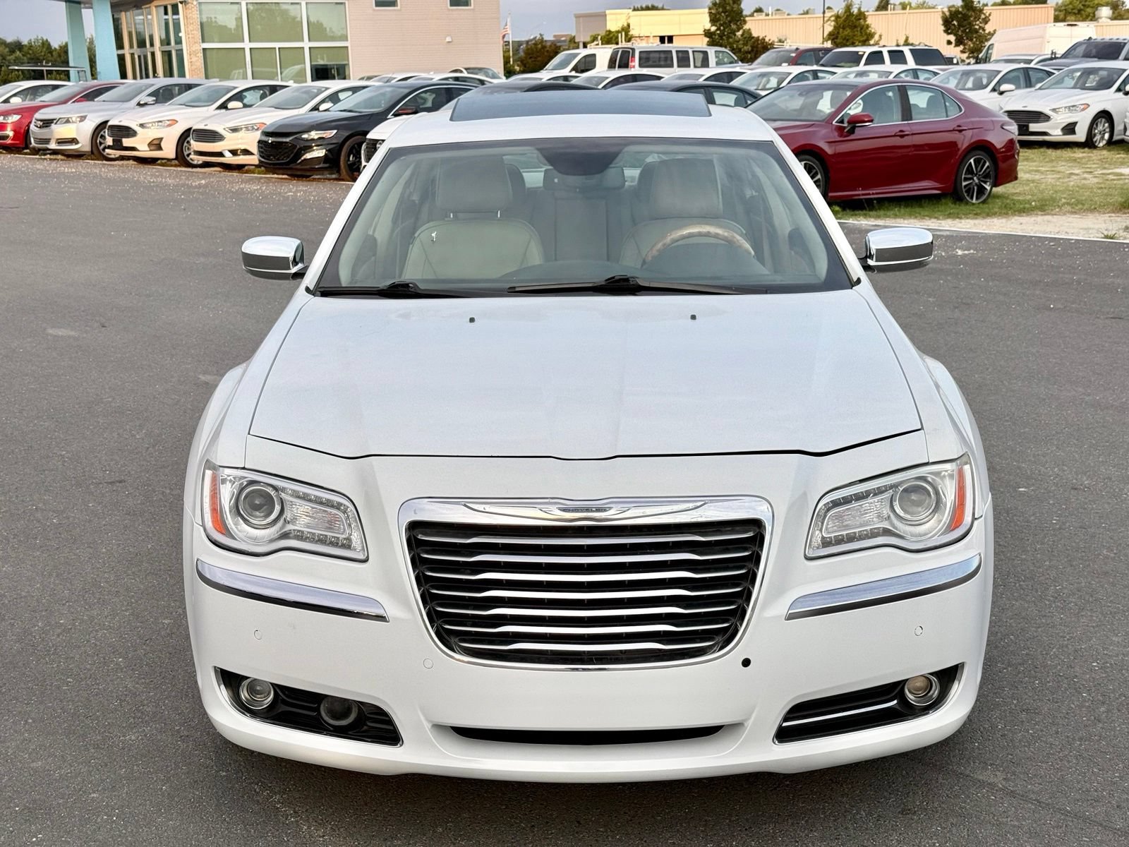 Used 2014 Chrysler 300 C RWD image 6