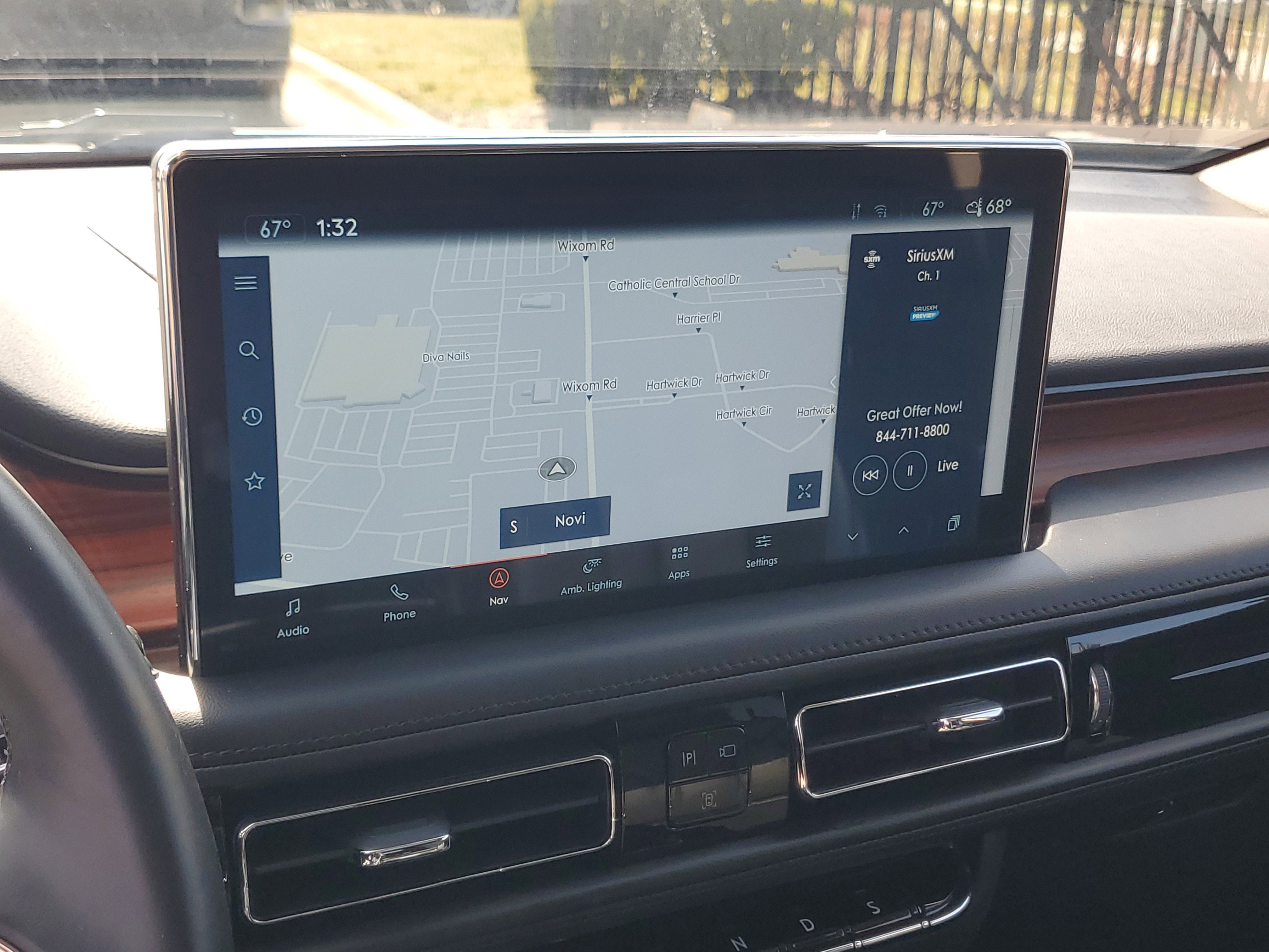 Certified 2023 Lincoln Nautilus Reserve w/ Luxury Package AWD/4WD image 16