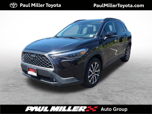 Used 2023 Toyota Corolla Cross XLE w/ Convenience Package AWD/4WD image 1