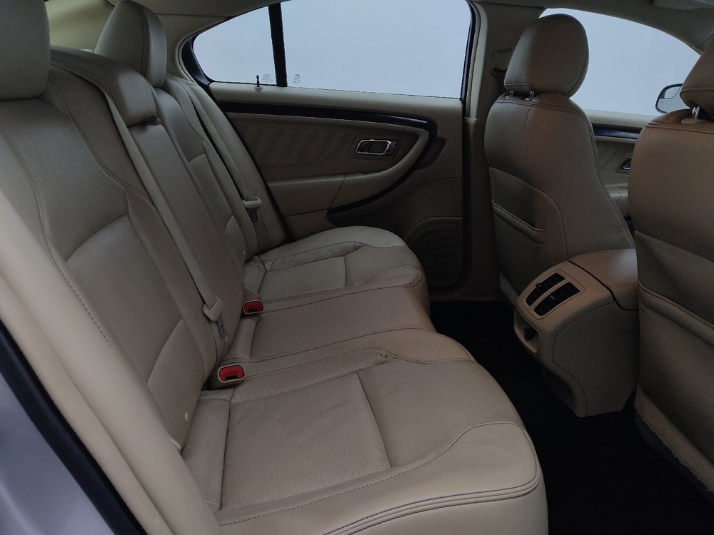 Used 2016 Ford Taurus Limited FWD image 19