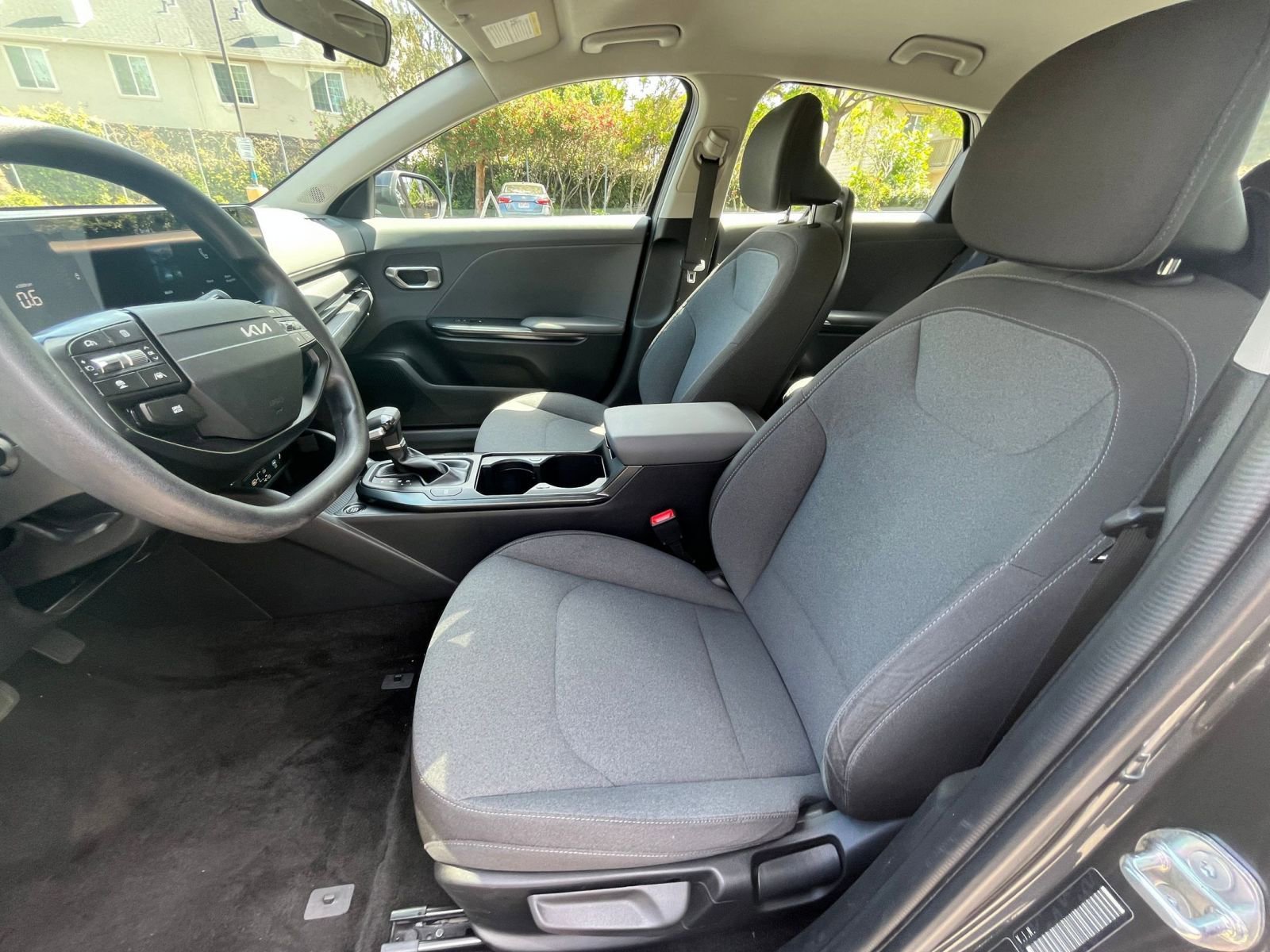 Used 2025 Kia K4 FWD image 24