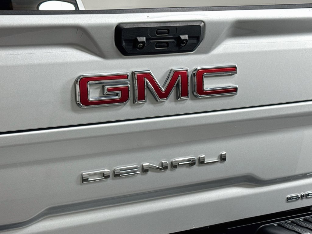 Used 2020 GMC Sierra 3500 Denali w/ Denali Ultimate Package AWD/4WD image 12
