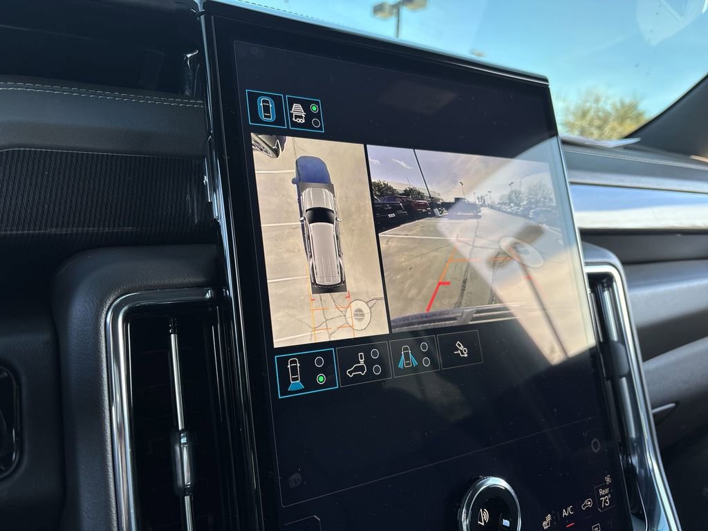 Used 2025 GMC Yukon Elevation image 15