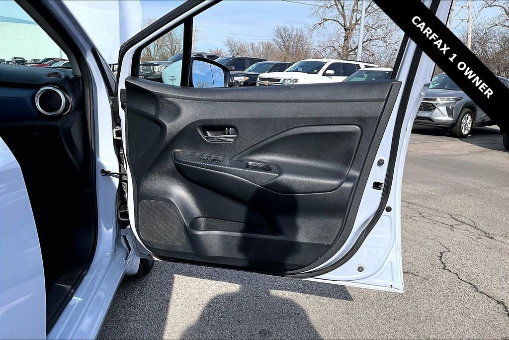 Used 2024 Nissan Versa SV w/ Trunk Package image 26
