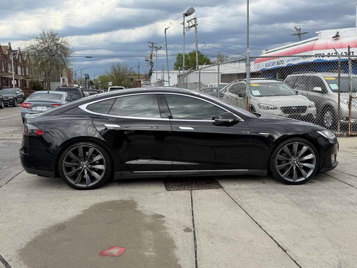 Used 2015 Tesla Model S 70D AWD/4WD image 4