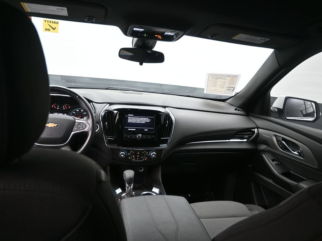 Used 2023 Chevrolet Traverse LT FWD image 14